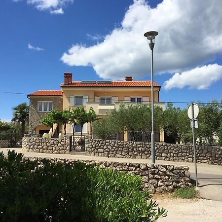 Apartments Sanbrandin Krk Town Exterior foto