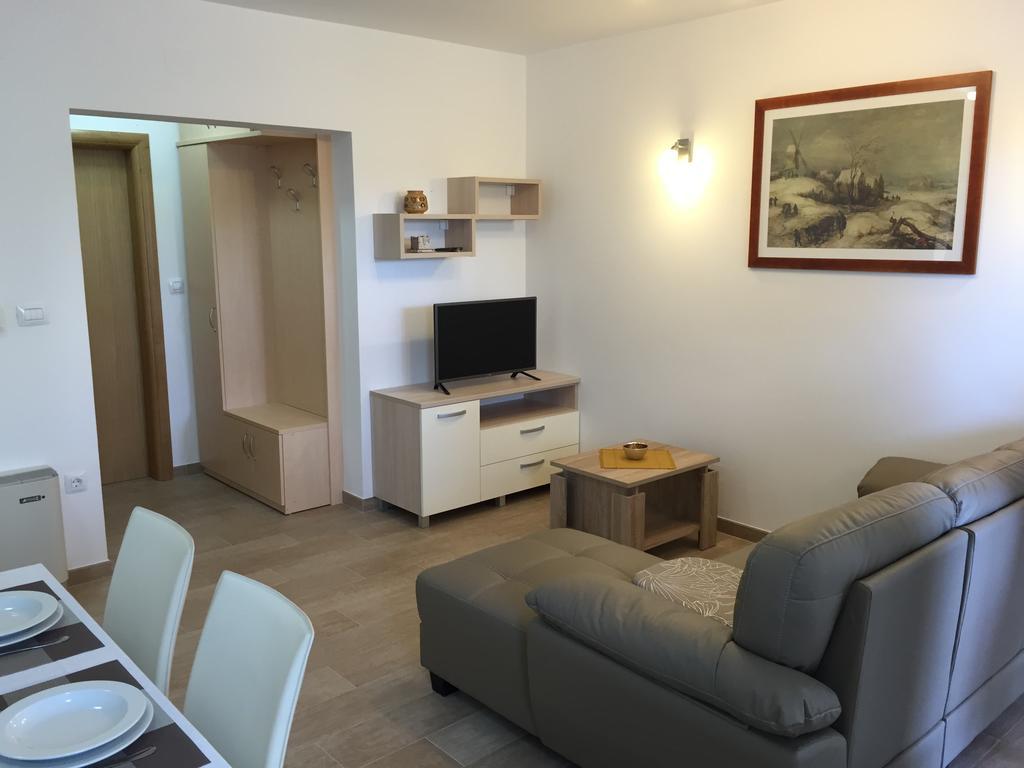 Apartments Sanbrandin Krk Town Zimmer foto