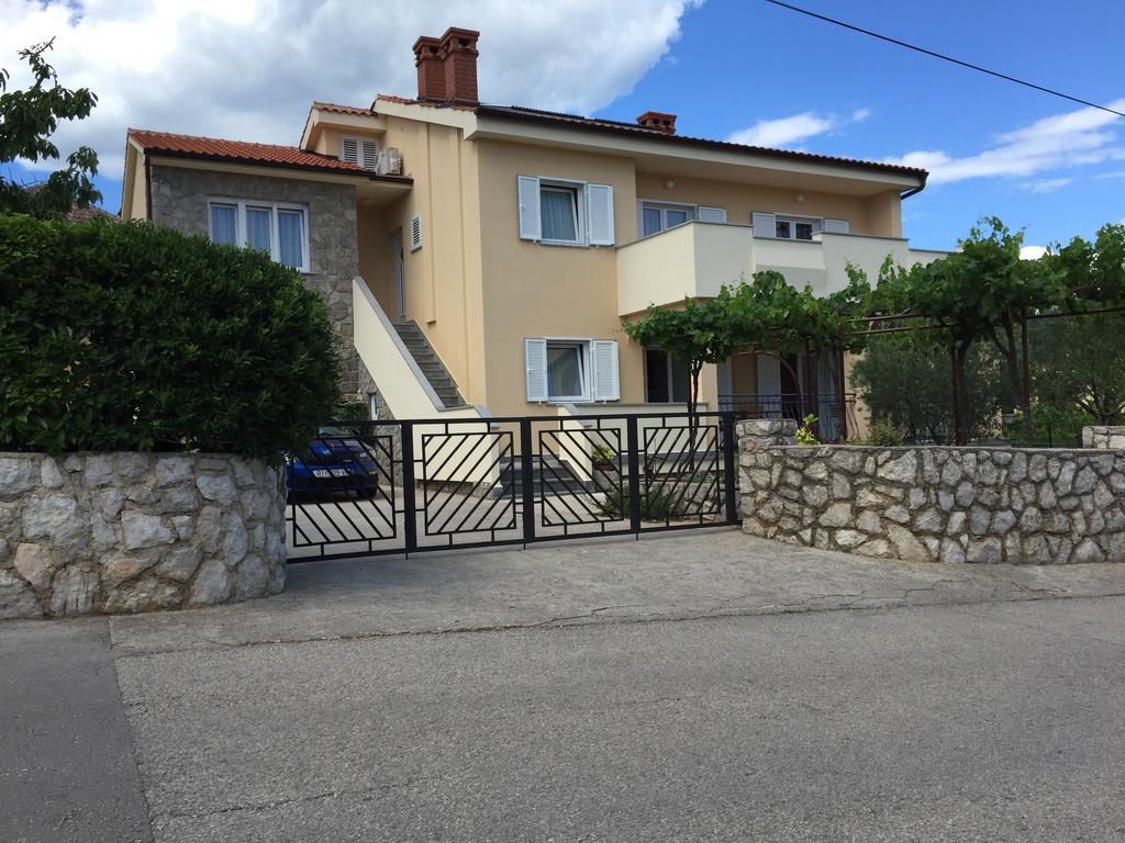 Apartments Sanbrandin Krk Town Exterior foto